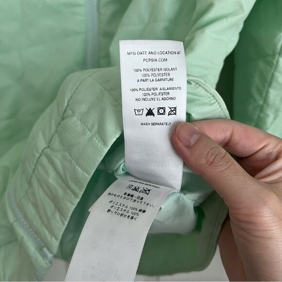 Patagonia Women's Mint Green Jacket Small - Picture 9 of 12